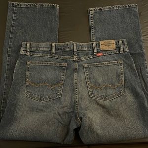 NWOT Wrangler Relaxed Boot Flex 38x30